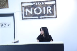 Salon Noir Job Ad_999999785649784569786433333